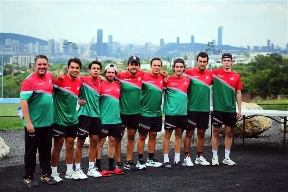 El representativo está conformado por Max Montaño, Pablo Amora, José María Álvarez, Diego Arredondo, Luis Barrientos, Javier Hazouri, Jorge Jiménez y Jorge Rangel y por el coach Rafael Romero.
