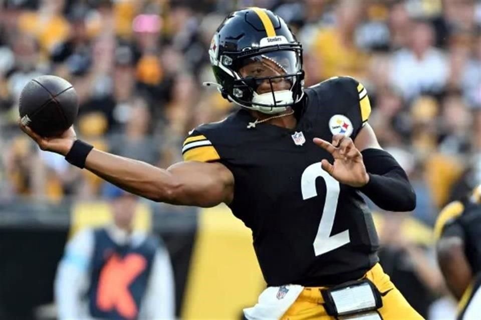 Justin Fields arrancará la campaña como QB titular de los Steelers tras la lesión de Russell Wilson.