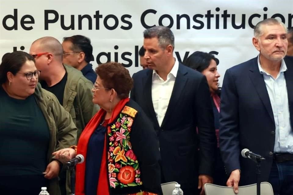 Los morenistas Citlalli Hernández, Ernestina Godoy, Alejandro Murat y Adán Augusto López en las comisiones del Senado.