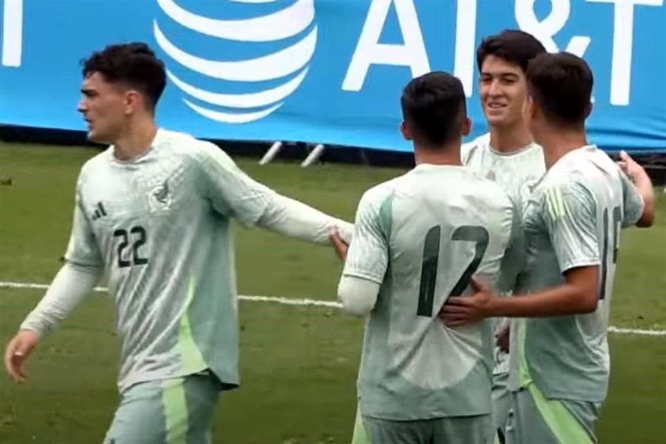 En los últimos minutos, con goles de Árciga y Castillo el equipo Sub-23 de México se impuso sobre Panamá.