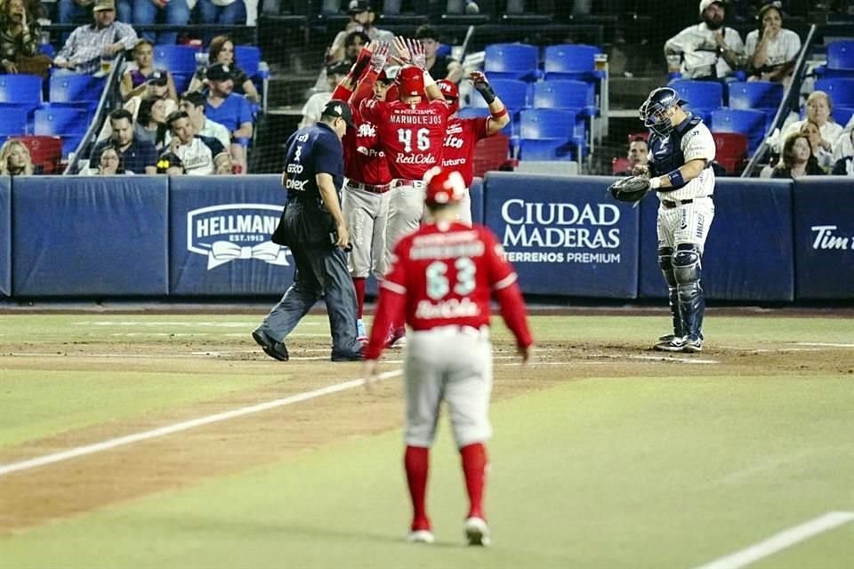 Los Diablos Rojos volvieron a demostrar su poderío ofensivo.