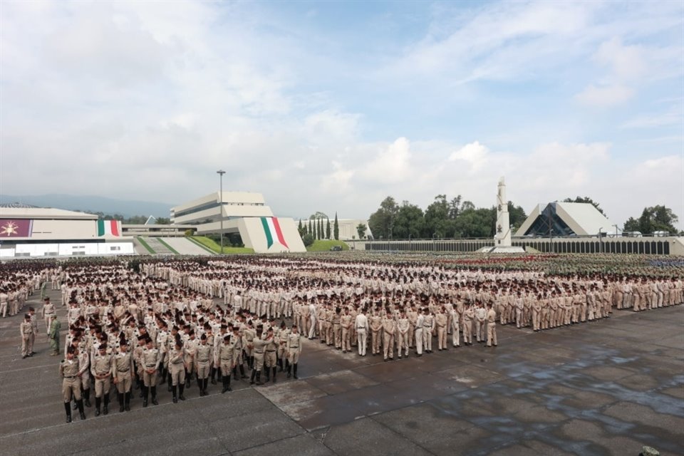 Elementos del Ejército en el Colegio Militar para evento de AMLO y Sheinbaum.