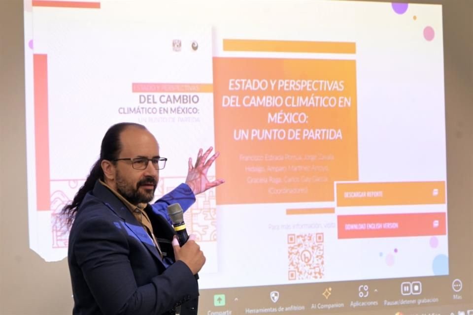 Francisco Porrúa, director del Programa de Investigación en Cambio Climático (PINCC) de la UNAM, participó en el encuentro.