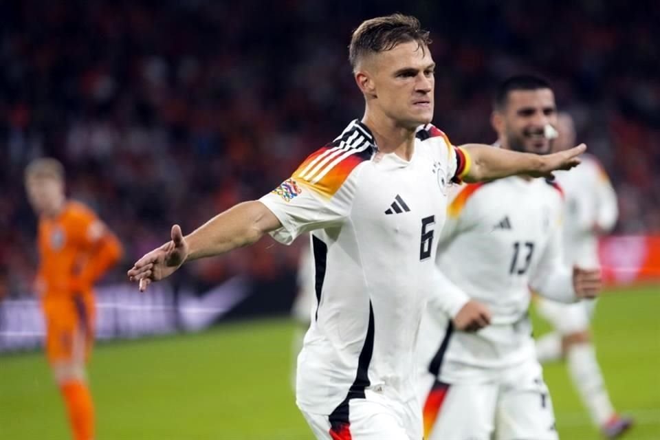 Joshua Kimmich marcó el 2-1 para Alemania.