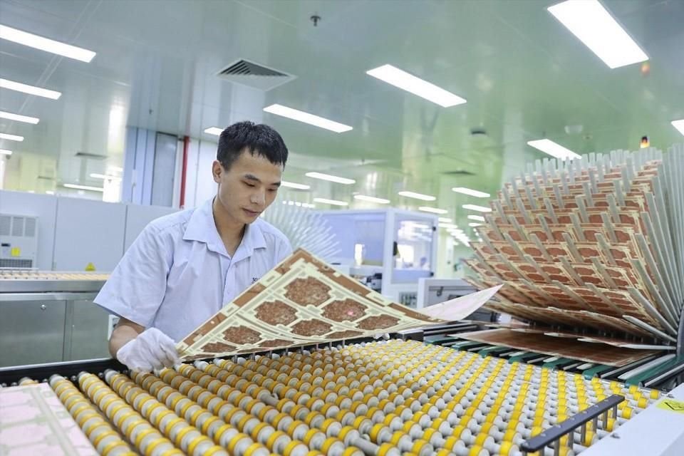 Producción de placas de circuito impreso (PCB) para exportación en Jiujiang, provincia de Jiangxi.