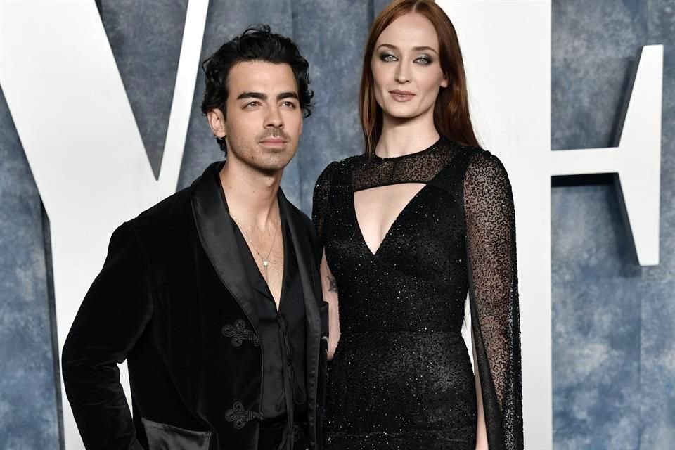 Después de un año de batallas legales, Joe Jonas y Sophie Turner finalmente culminaron su tortuoso proceso de divorcio.