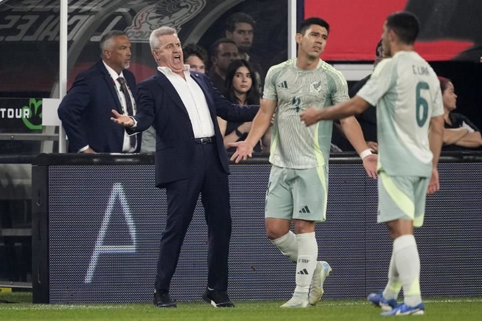 Javier Aguirre cumplió sus primeros dos partidos con la Selección Mexicana.