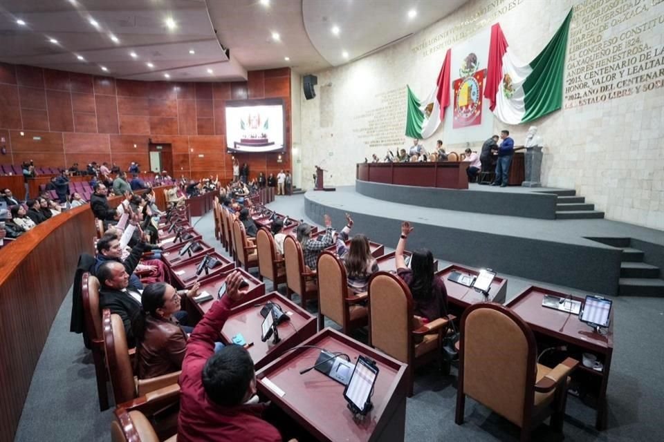 Los diputados locales sesionaron esta mañana.