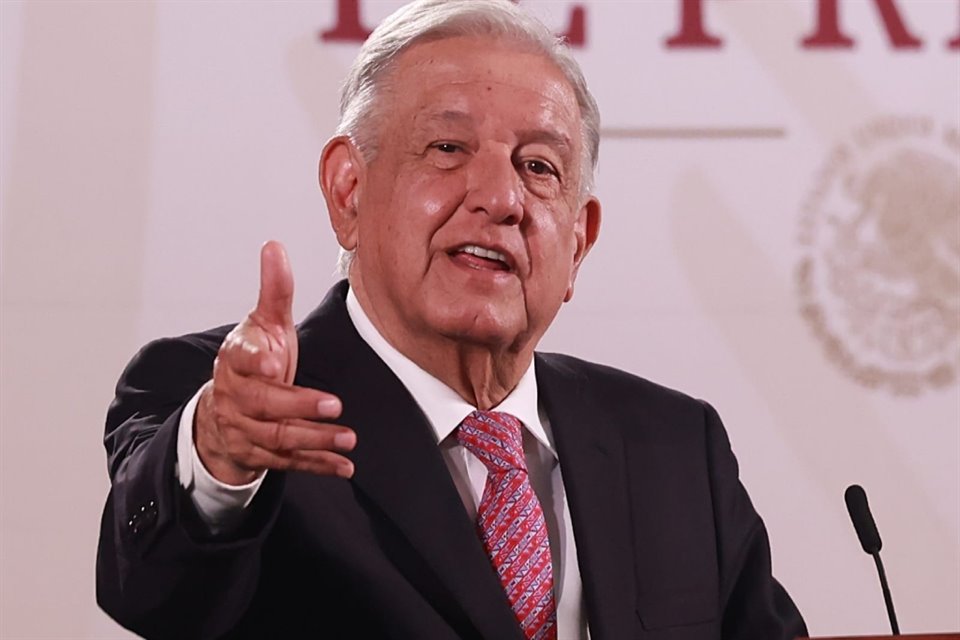 AMLO aseguró que no se negoció nada con Miguel Ángel Yunes Linares y su hijo, Yunes Márquez, para que votaran a favor de la reforma judicial