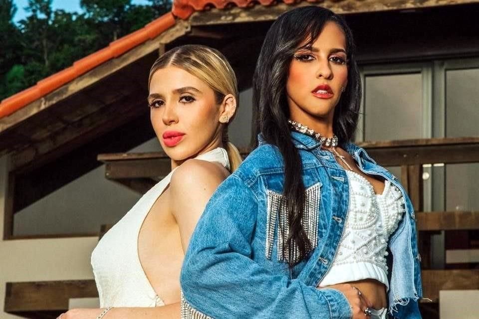 La esposa de 'El Chapo' (izq.) participó como modelo en el video de 'La Señora', corrido que interpreta su amiga.