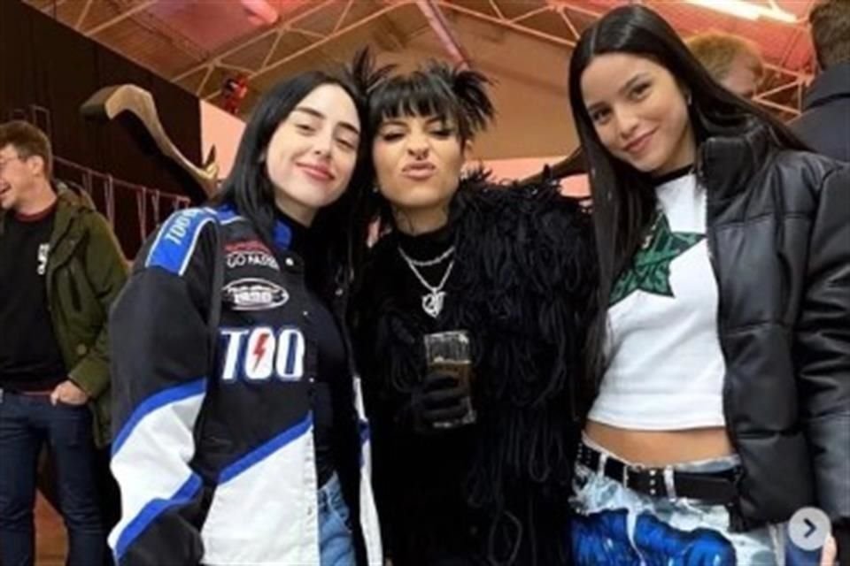 Las argentinas fueron vistas disfrutando del concierto del rapero estadounidense Travis Scott, junto con la también cantante Emilia.