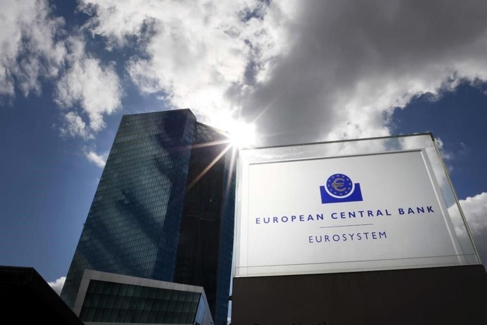 El Banco Central Europeo recortó su principal tasa de interés en 0.25 puntos, hasta el 3.5 por ciento.