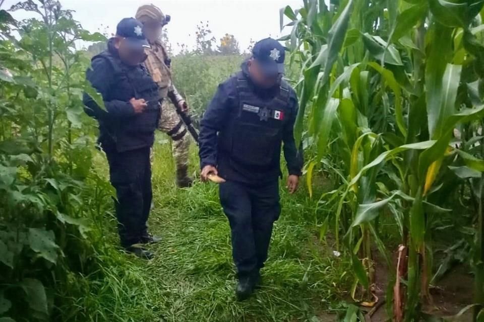 Al llegar al sitio, los uniformados encontraron una perforación en tierra de 1.20 metros de ancho por 1 metro de profundidad, en el que se notaba el líquido.