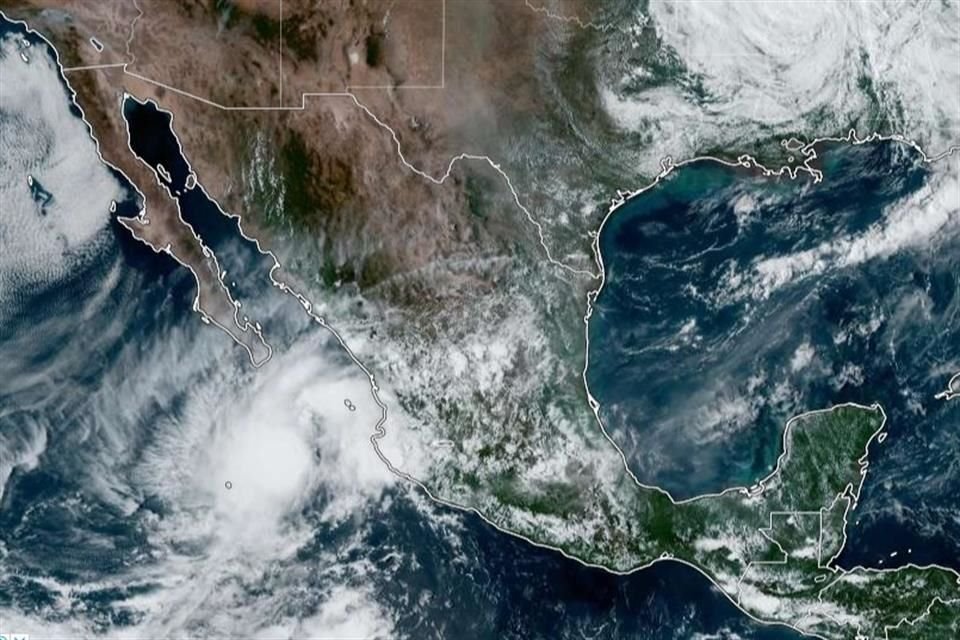 La tormenta tropical 'Ileana' se formó frente a las costas de Jalisco con dirección a Los Cabos, Baja California Sur, con vientos máximos de 65 km/h, informó la Conagua.