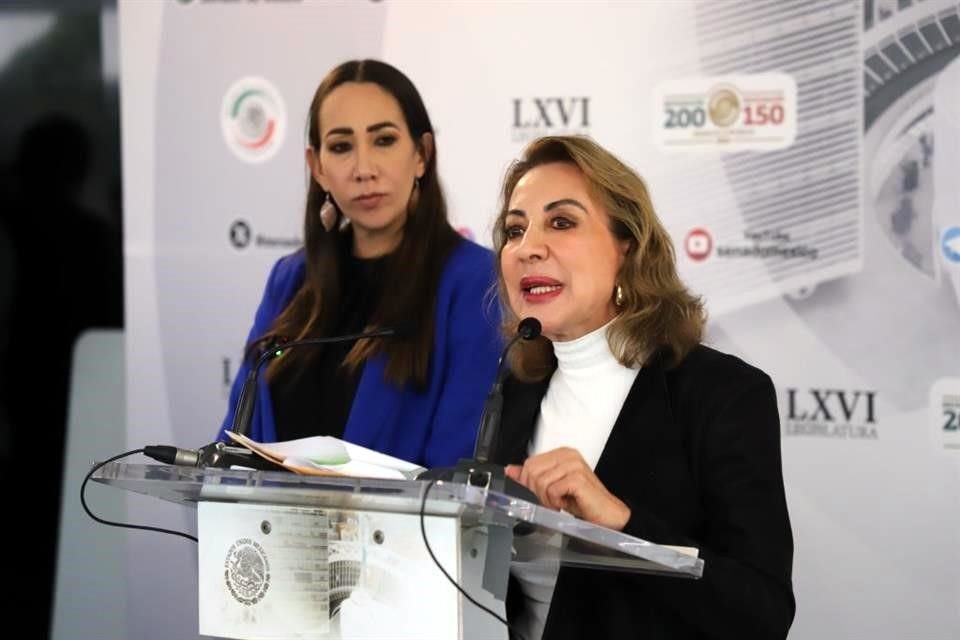 Guadalupe Murguía, coordinadora de los senadores del PAN, y Noemí Luna, coordinadora blanquiazul en San Lázaro.