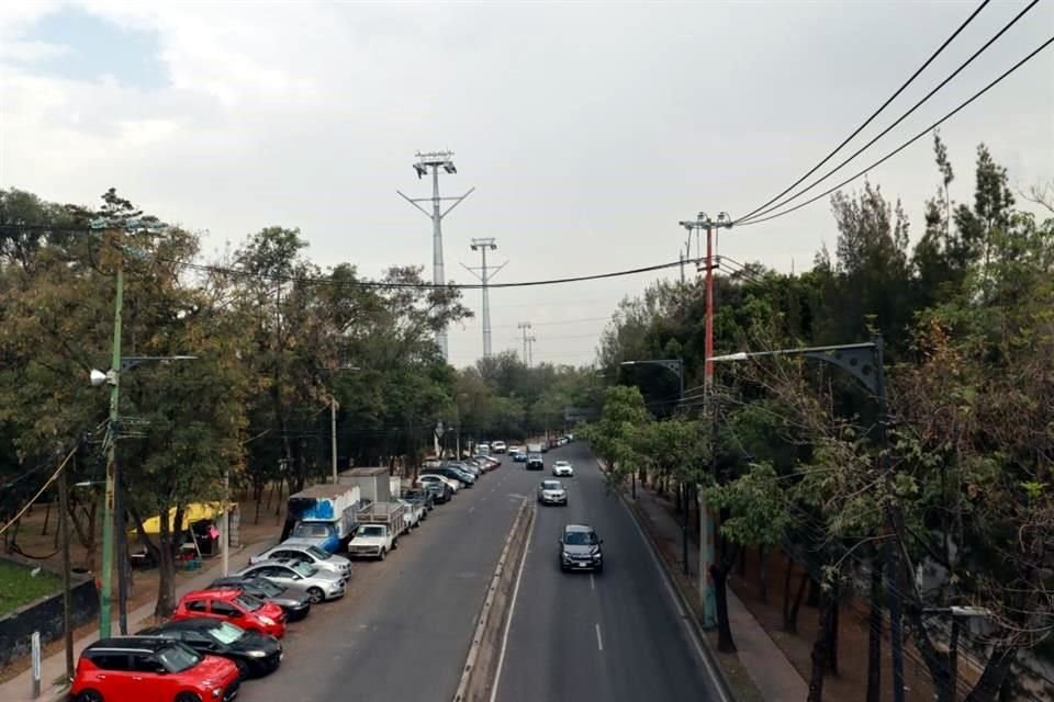 En las colonias de la Alcaldía Miguel Hidalgo, situadas entre las avenidas Constituyentes y Observatorio, hay cavidades, generados por la explotación de materiales para la construcción.