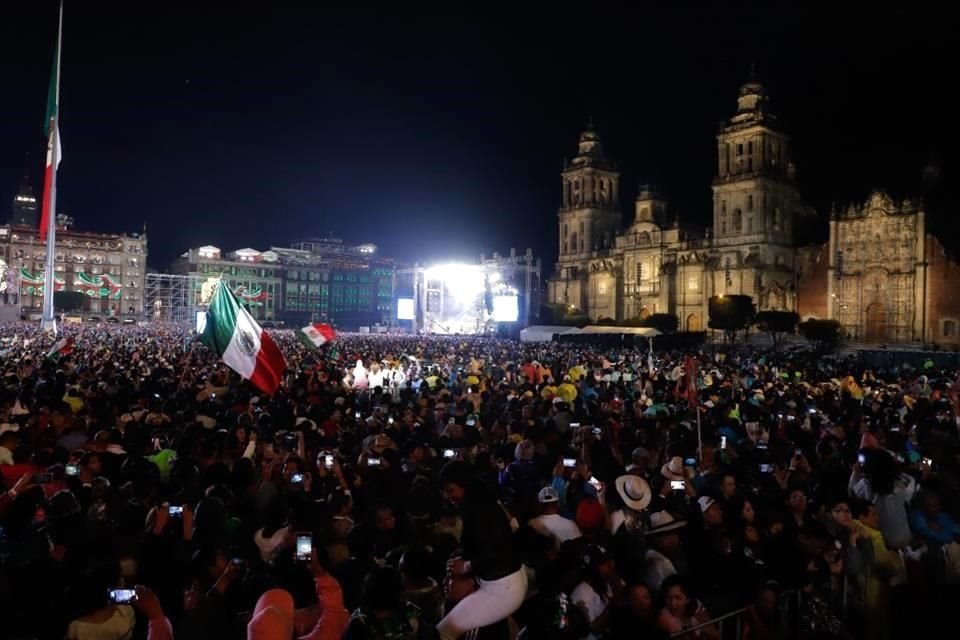 Durante la ceremonia, sostiene el historiador, 'hay una identificación profunda de patriotismo'.