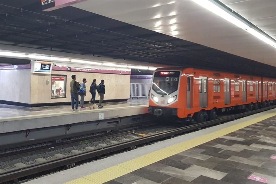 'Nos da mucho gusto que el día de hoy se abre la estación del Metro Balderas', expuso durante la reapertura, el Jefe de Gobierno, Martí Batres.