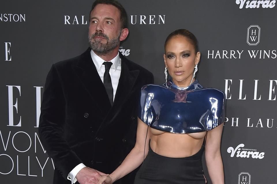 Ben Affleck y Jennifer Lopez se reunieron por primera vez desde su solicitud de divorcio en Beverly Hills para almorzar con sus hijos.