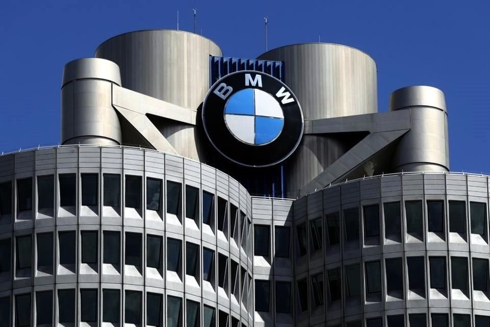 Oficinas corporativas de BMW en Múnich, Alemania.