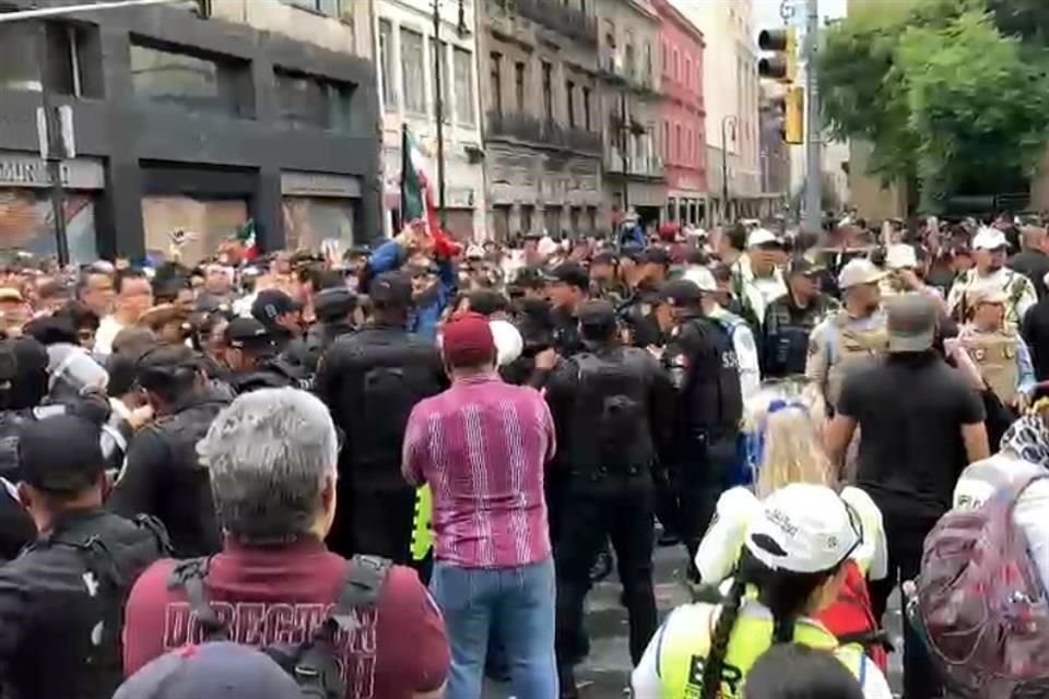 Aspecto del acceso por Pino Suárez al Zócalo.