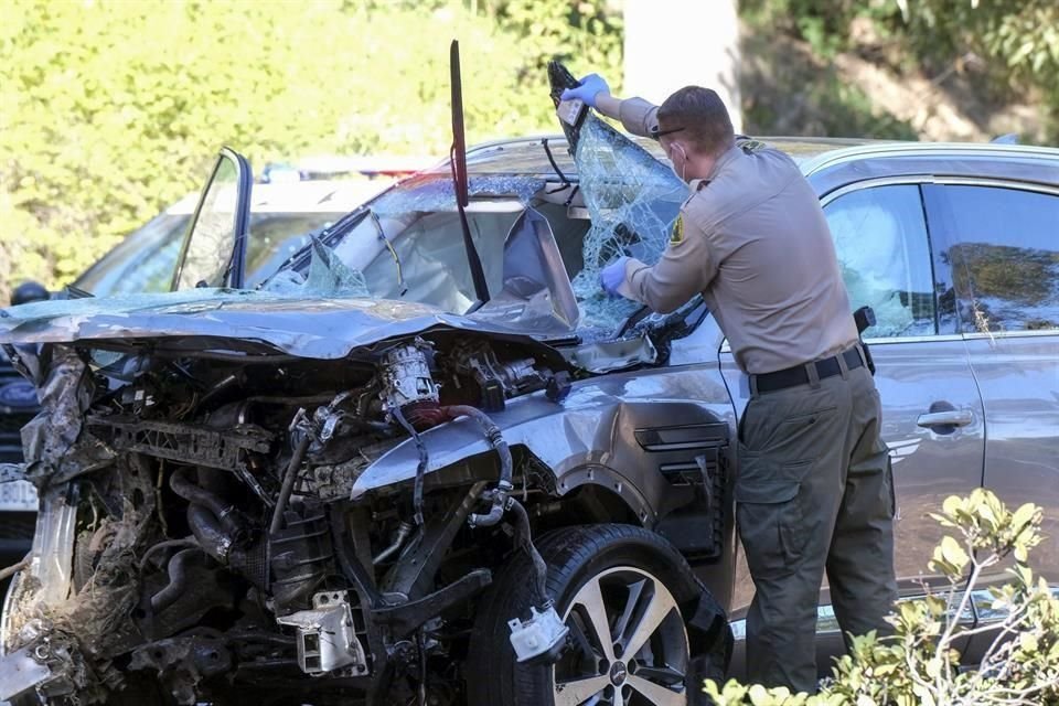 Ls investigaciones determinaron que Woods conducía con exceso de velocidad al momento del choque.