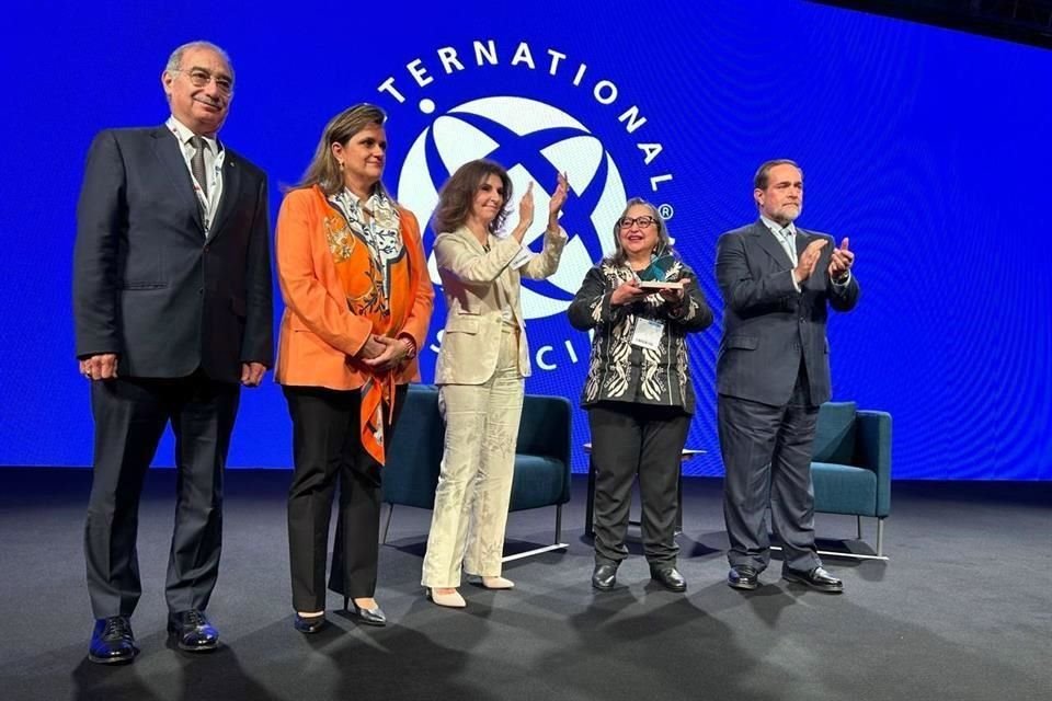 La Ministra Norma Piña fue premiada por la Asociación Internacional de Abogados por su defensa a la independencia judicial.