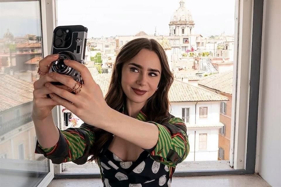 La plataforma de streaming tomó sus redes sociales para revelar que la quinta temporada de la serie romántica protagonizada por Lily Collins ya es un hecho.