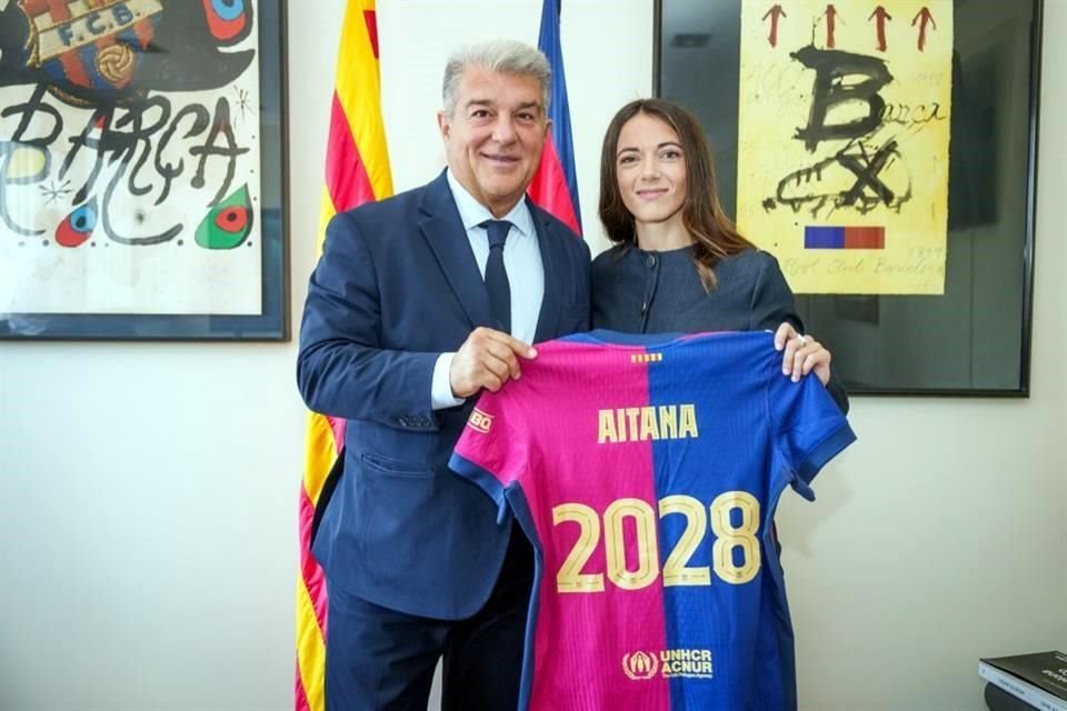 Aitana Bonmatí permanecerá en el club catalán, al menos hasta 2028.