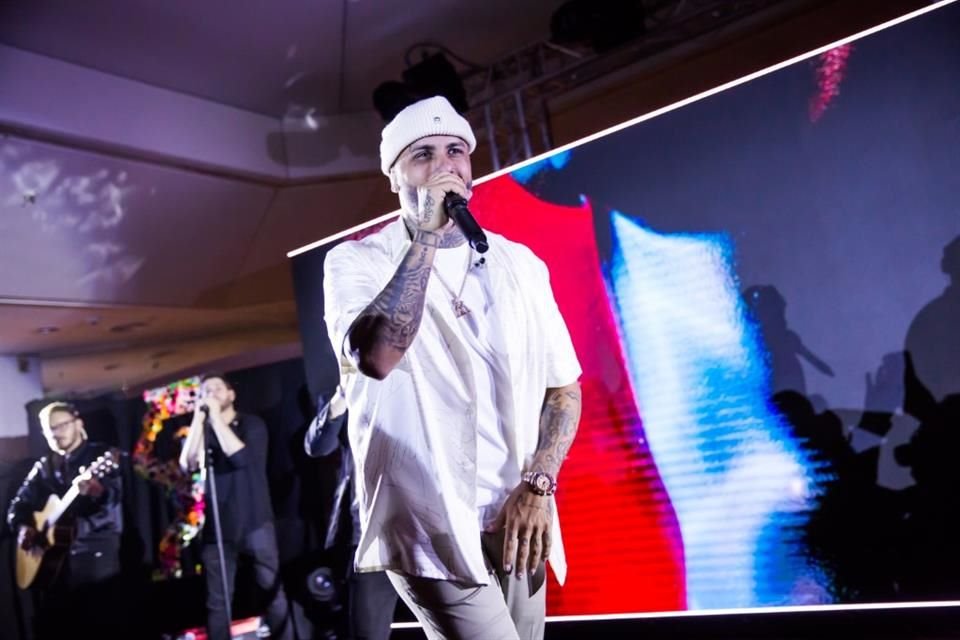 Nicky Jam aseguró que tiene mucho trabajo en puerta.