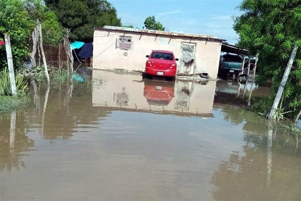 Una tormenta registrada hoy tomó por sorpresa a los habitantes,