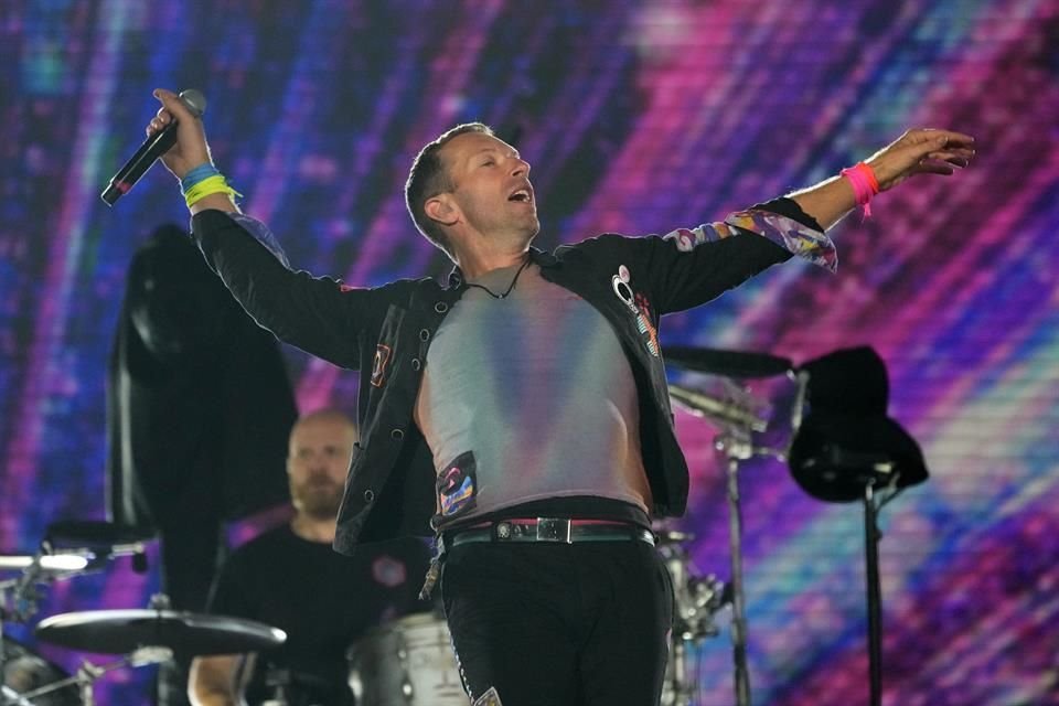 Coldplay anunció una breve gira de ocho conciertos en Reino Unido como parte de su 'Music Of The Spheres World Tour'.