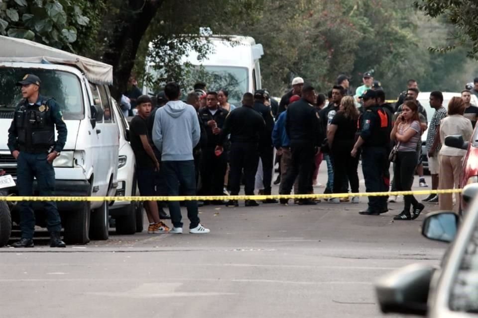 Dos hombres, abuelo y nieto, fueron asesinados a tiros en la Colonia Ex Hipódromo de Peralvillo, en la Alcaldía Cuauhtémoc.