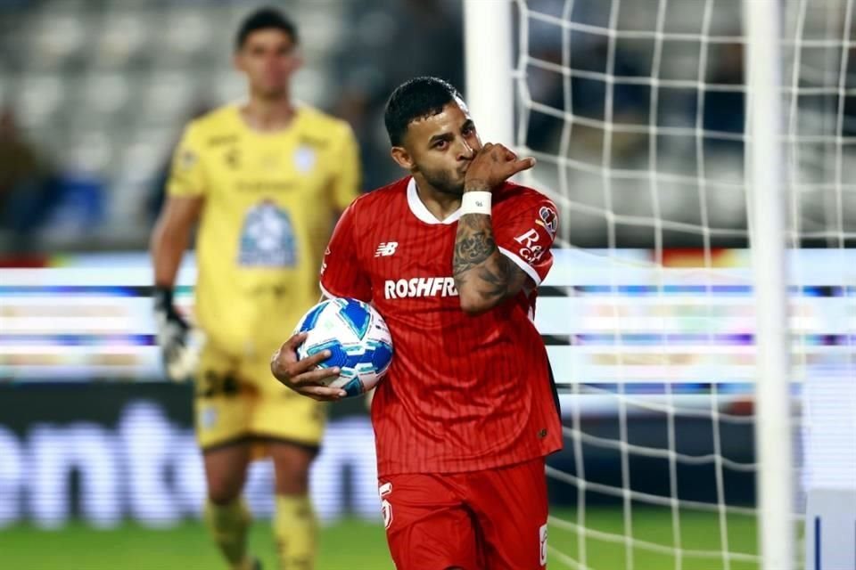 Toluca batalló con el Pachuca.