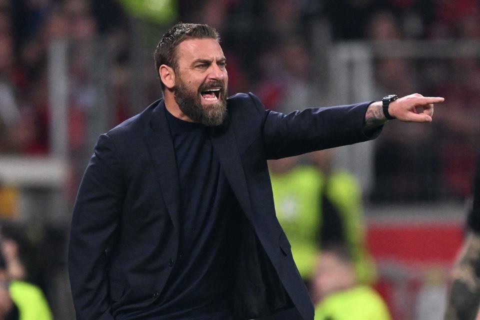 Daniele De Rossi ha sido cesado como director técnico de la Roma, luego de un mal arranque, sin victorias, tras cuatro juegos de Serie A.