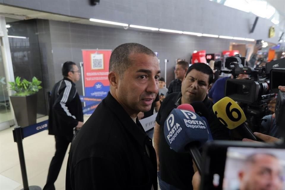 David Trezeguet llegó esta mañana a Monterrey para ver acción en el Juego de Leyendas de la FIFA.