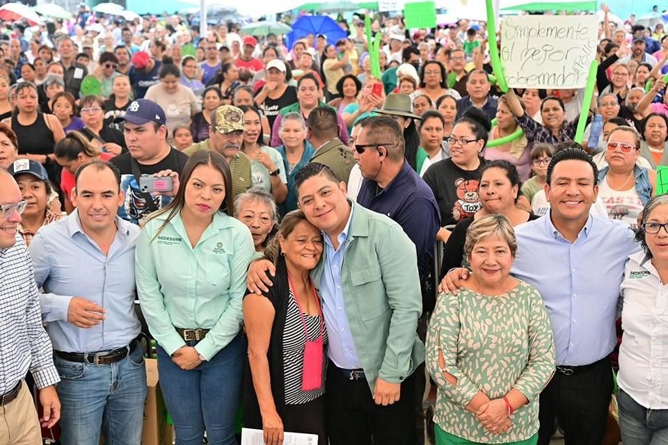 Gallardo arranca programa de seguridad alimentaria en SLP