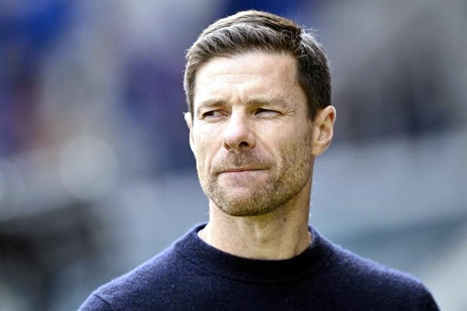 Xabi Alonso alabó al mexicano.