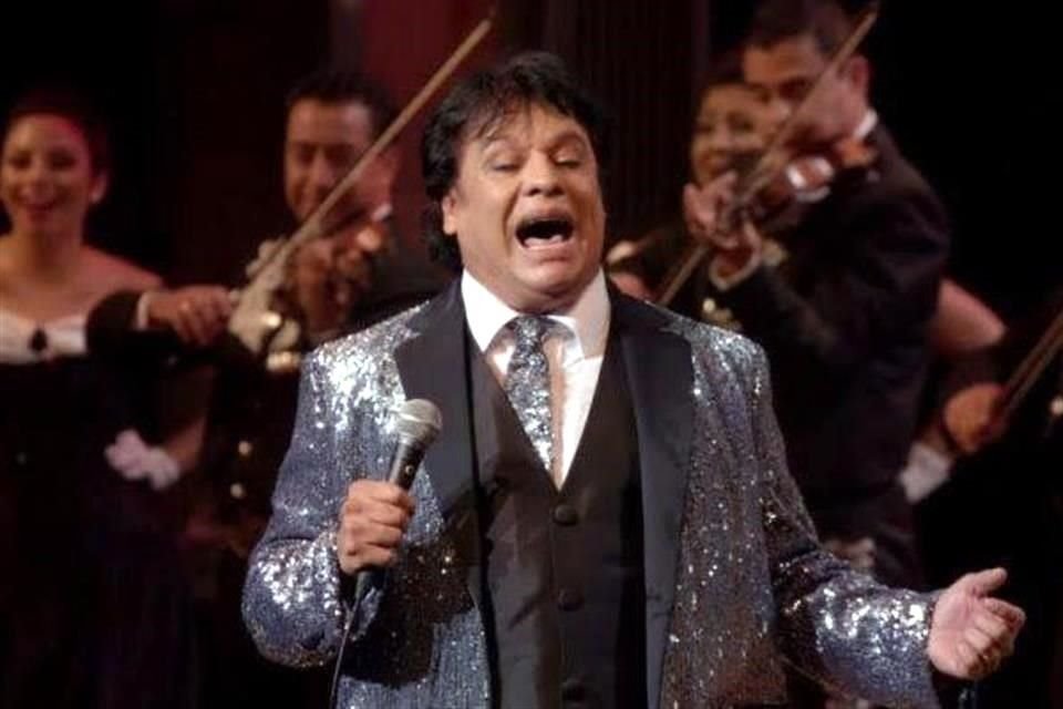 Luego del éxito de la proyección del concierto de Juan Gabriel en la Cineteca Nacional, ahora será posible verlo en el Zócalo.