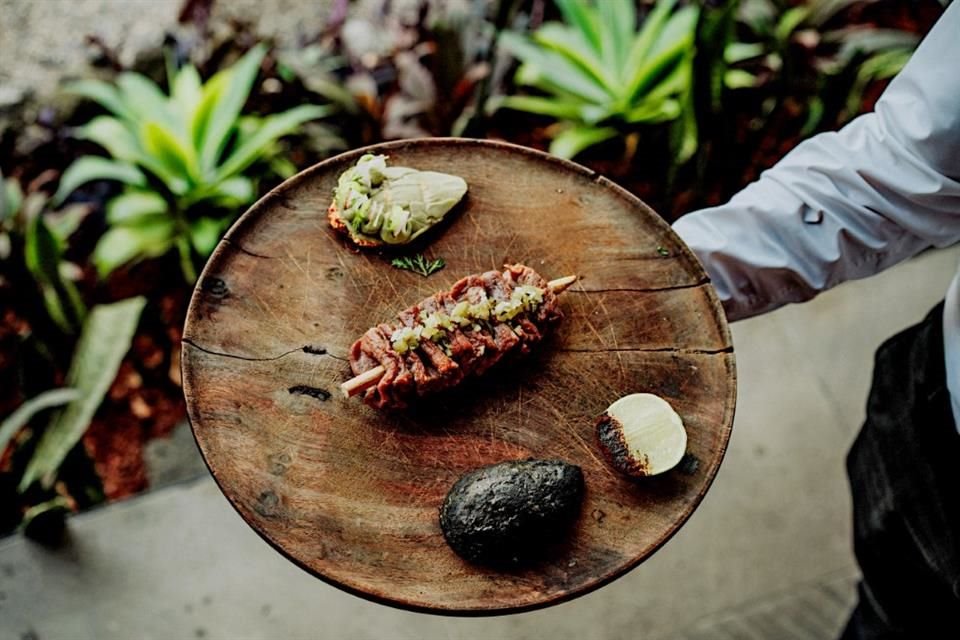 La tártara de cecina es imperdible en Mesa de Origen.