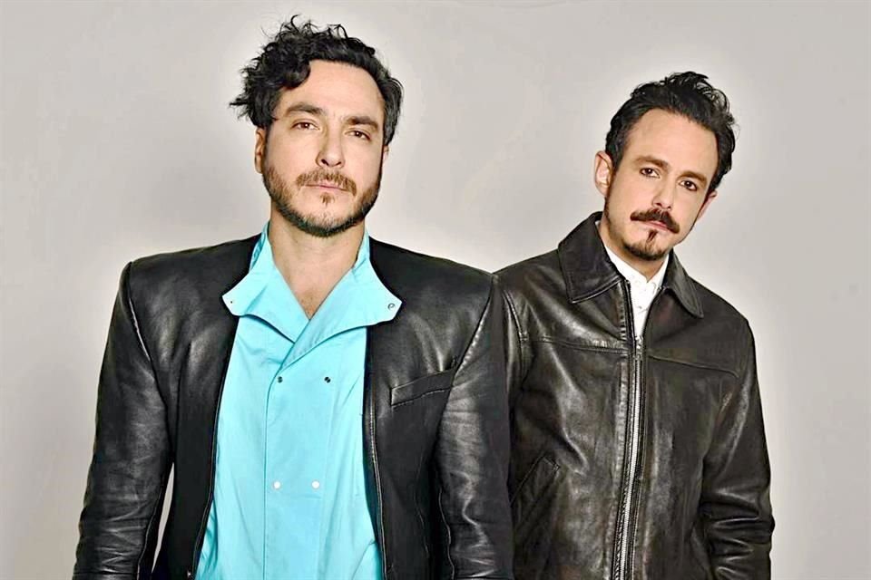Rodrigo y Billy de Motel están contentos de participar en el evento. 