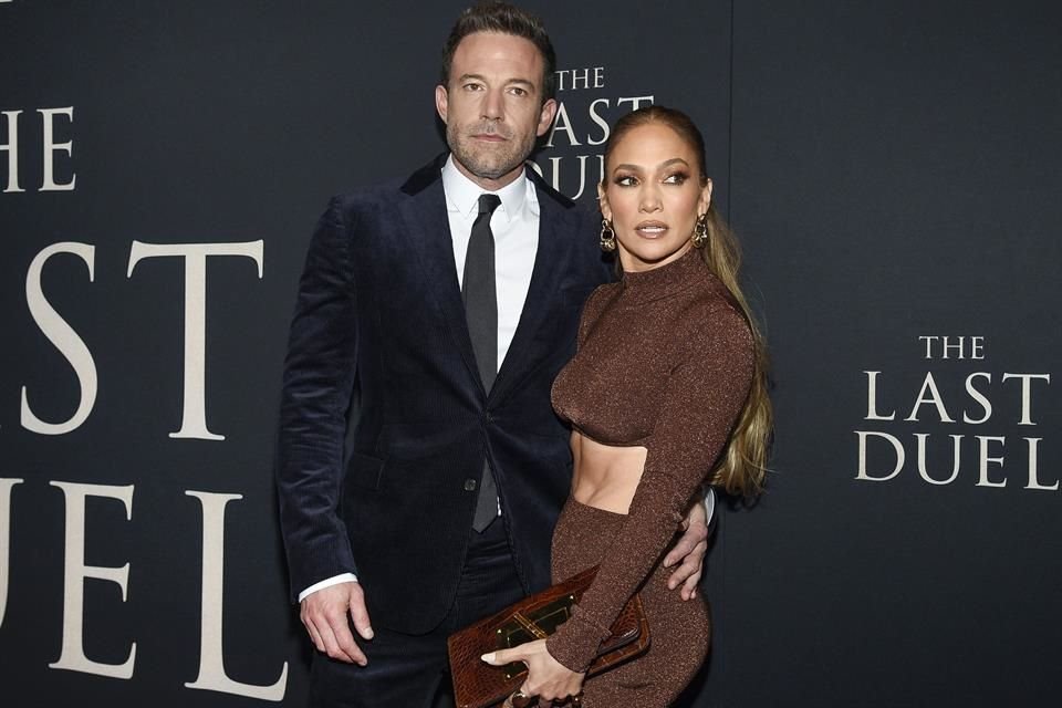 La ex pareja Jennifer Lopez y Ben Affleck asistieron juntos la escuela de sus hijos en Los Ángeles.