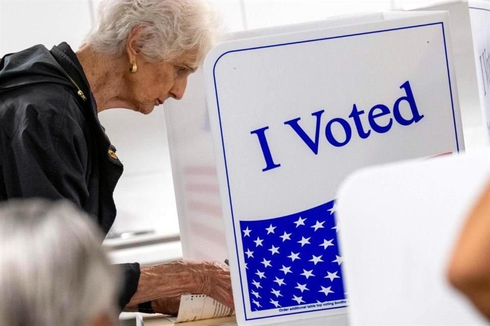 e han comenzado a emitir votos para la carrera presidencial y las elecciones locales en Virginia, Minnesota y Dakota del Sur.