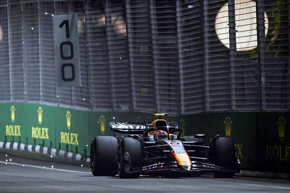 Sergio Pérez no la pasó bien en Marina Bay al no quedar entre el Top 10 en la P3 y ser eliminado en la Q2 para largar en el puesto 13 del GP de Singapur.