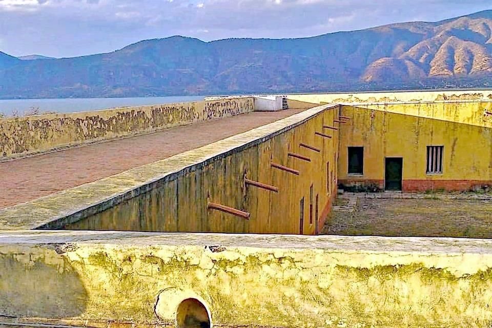 Adentrada en el Lago de Chapala se ubica la Isla de Mezcala, en Jalisco, un sitio ideal para escaparse.