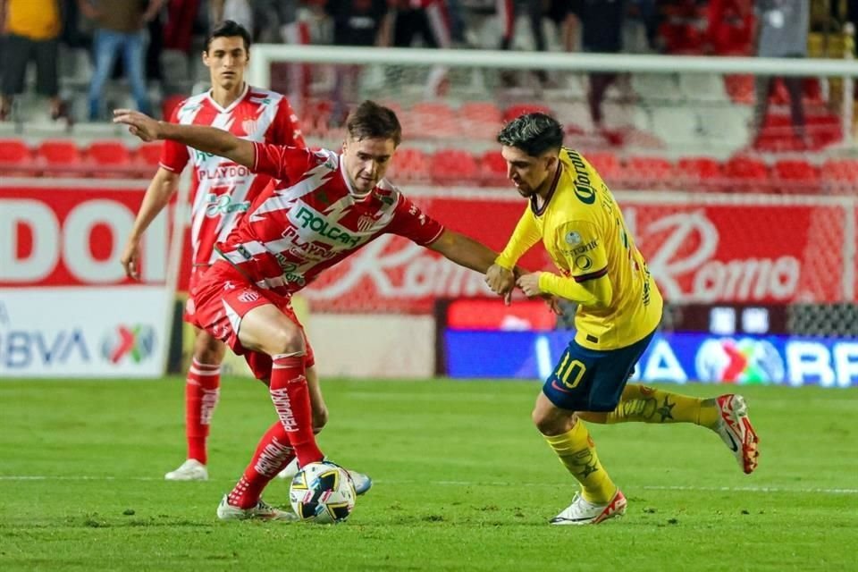 El América sufrió en serio en el partido.