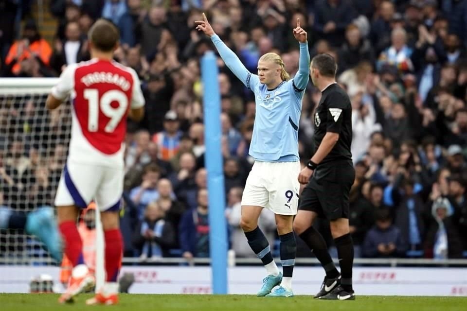 Erling Haaland mar´co su gol número 100 como jugador del Manchester City.