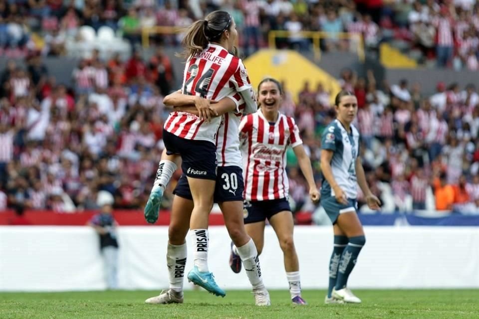 Chivas femenil no pudo mantener la ventaja y en 3 ocasiones fue alcanzada por las Tuzas.