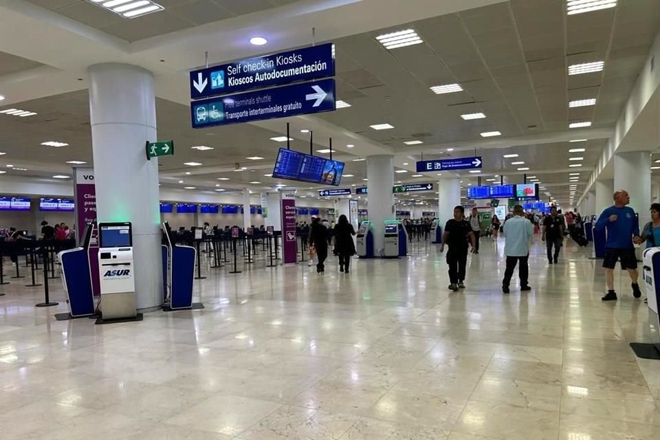El tráfico de pasajeros en Cancún cayó 4.2 por ciento en mayo.