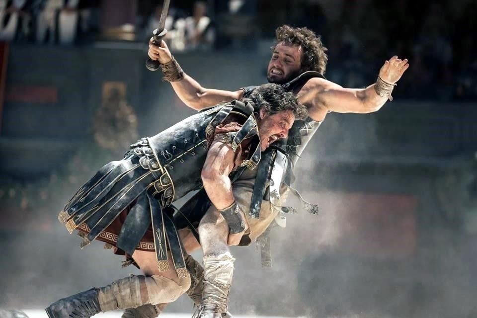 El resto del elenco de 'Gladiator 2' incluye a Pedro Pascal como Marcus Acacius, un general romano que se entrenó bajo el mando de Maximus, y Joseph Quinn y Fred Hechinger como emperadores.